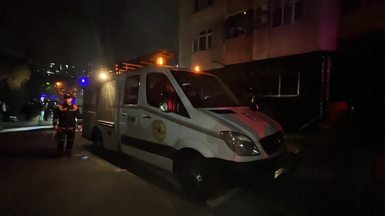 Yasamaldakı yanğında üç nəfər ölüb, 20 nəfər zəhərlənib - YENİLƏNİB (FOTOLAR/VİDEO)